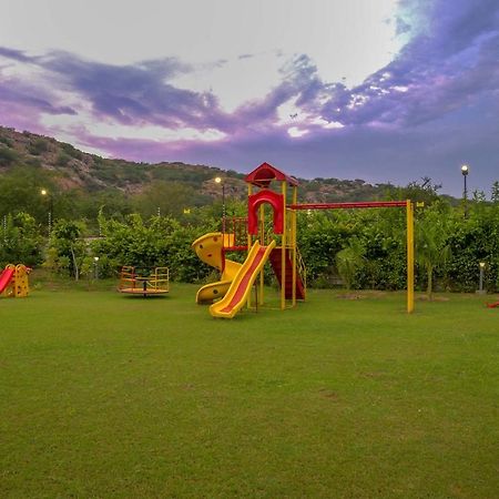 Stayvista At Hillside Paradise Dhauj Luaran gambar