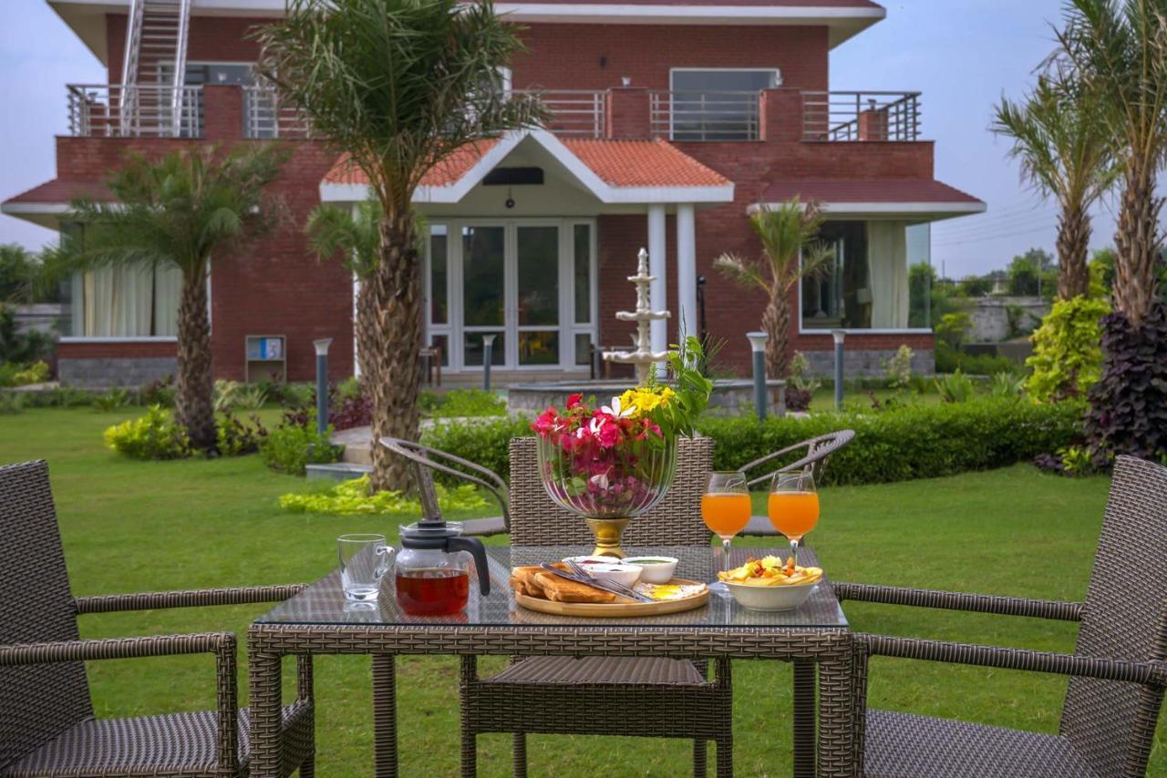 Stayvista At Hillside Paradise Dhauj Luaran gambar